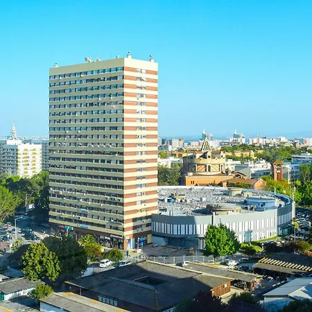 Sky View 3br + Near Airport + Free Parking Apartamento Lisboa