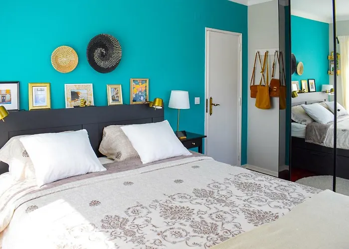 Sky View 3br + Near Airport + Free Parking * Lisboa