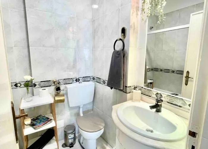 Lejlighed Sky View 3br + Near Airport + Free Parking Lisboa